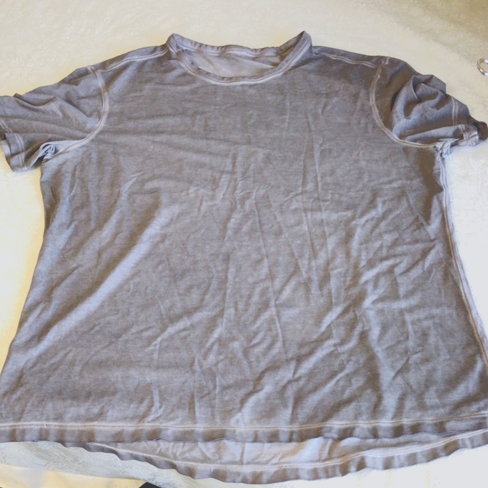 Lululemon Tshirt XL